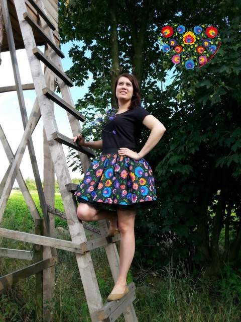 Spódnica Słowianka 36/38 z tiulem i z koronką na gumce różne wzory - wysyłka w 48h Spódnica Słowianka 36/38 z tiulem i z koronką na gumce różne wzory - wysyłka w 48h